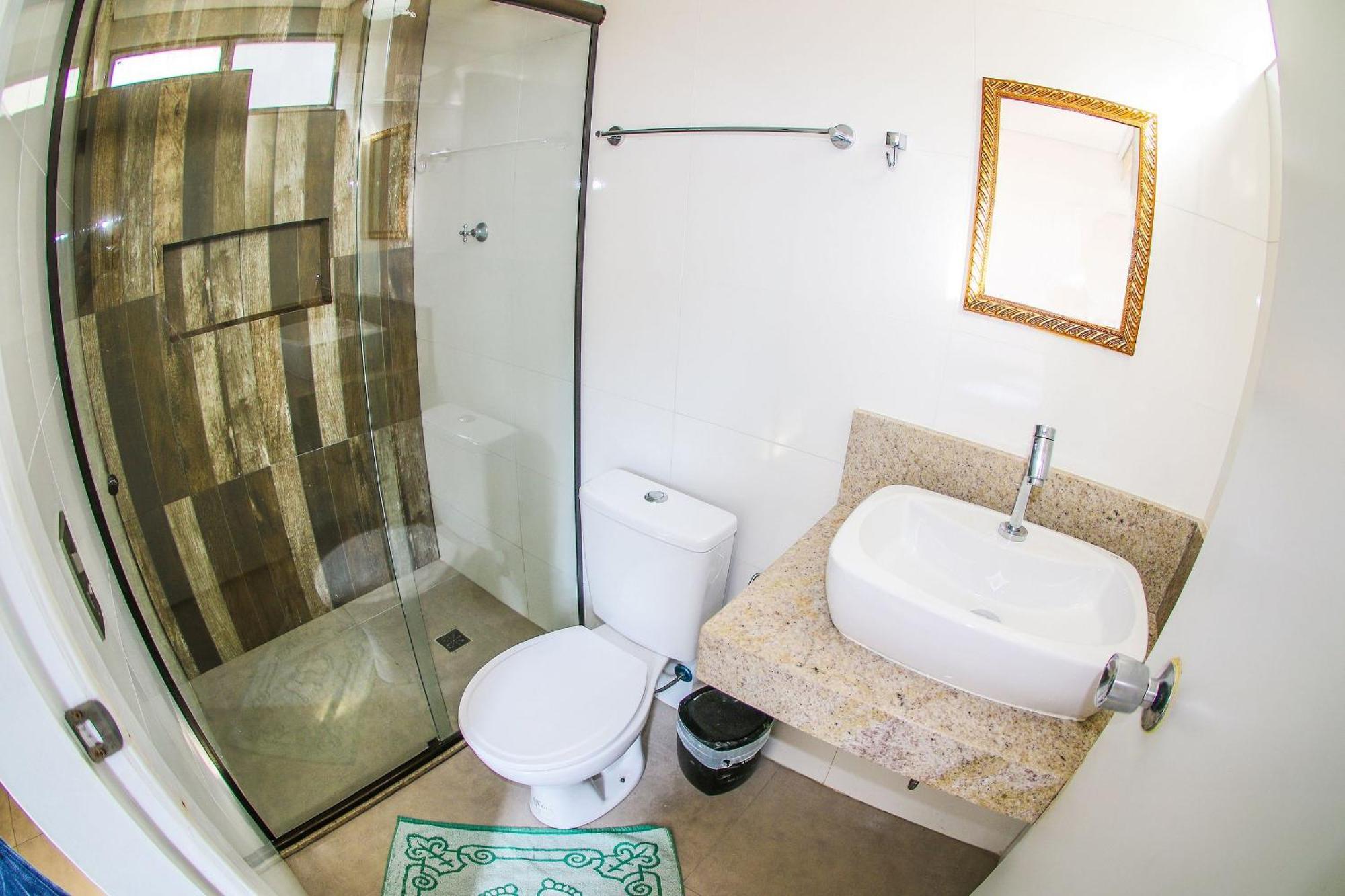 F1 Pe Na Areia: Beachfront With Sea Views In * Guaruja