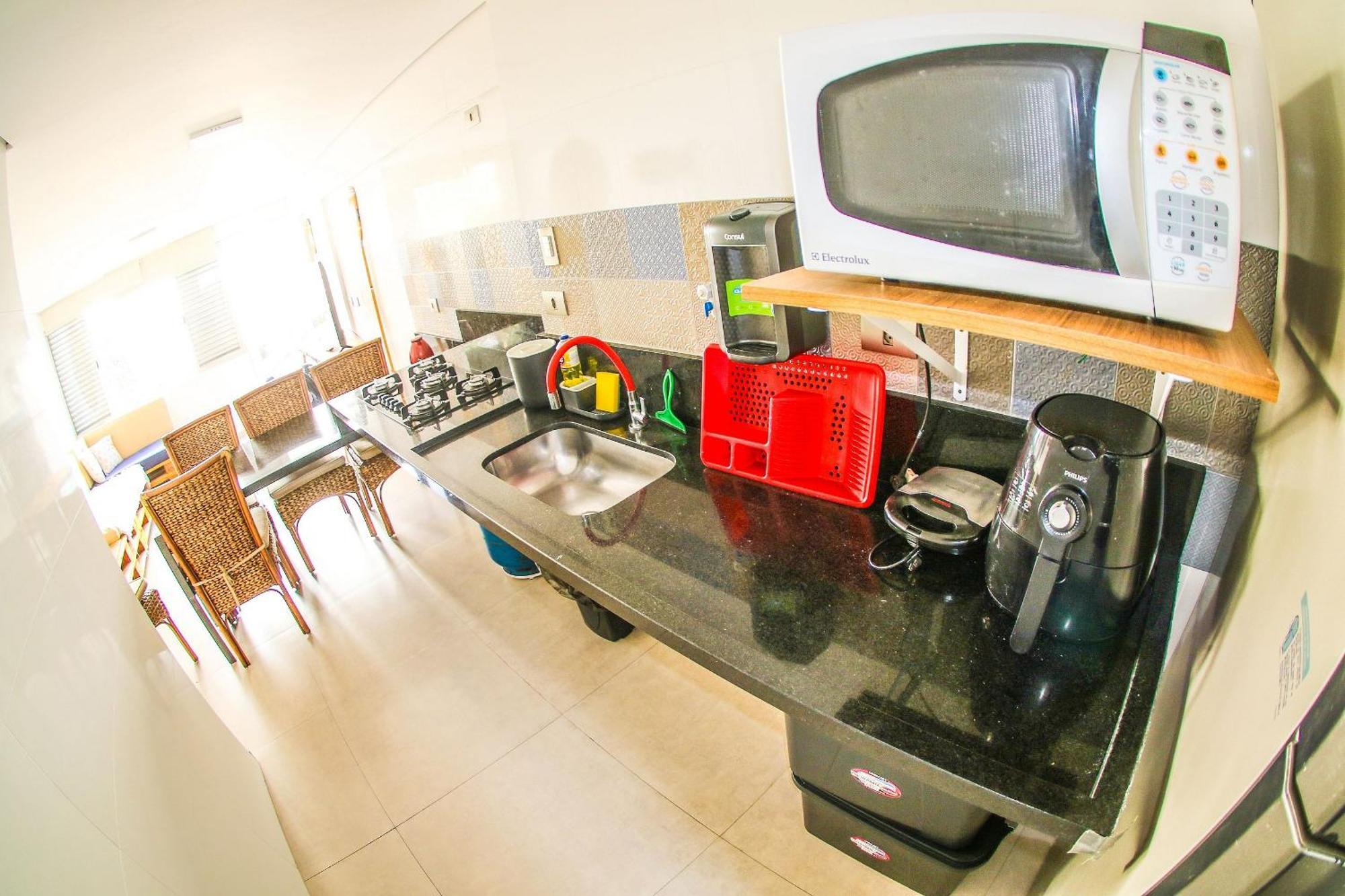 Apartment F1 Pe Na Areia: Beachfront With Sea Views In Guaruja