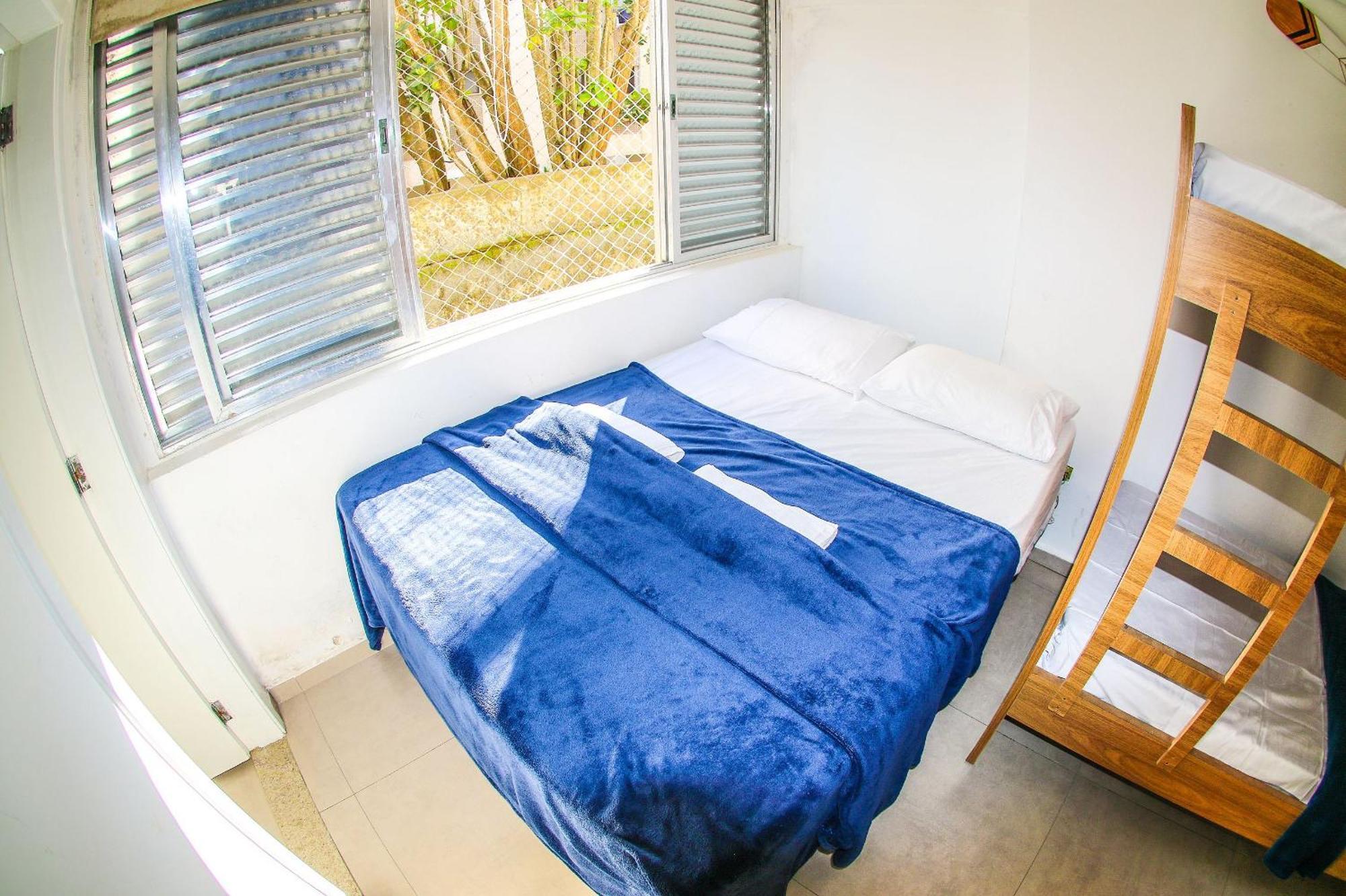 F1 Pe Na Areia: Beachfront With Sea Views In