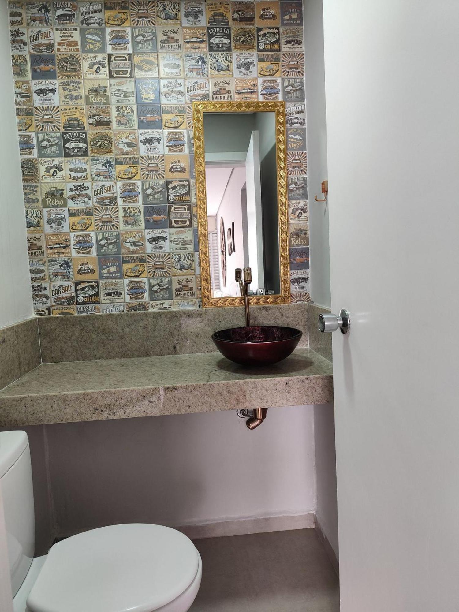 F1 Pe Na Areia: Beachfront With Sea Views In * Guaruja