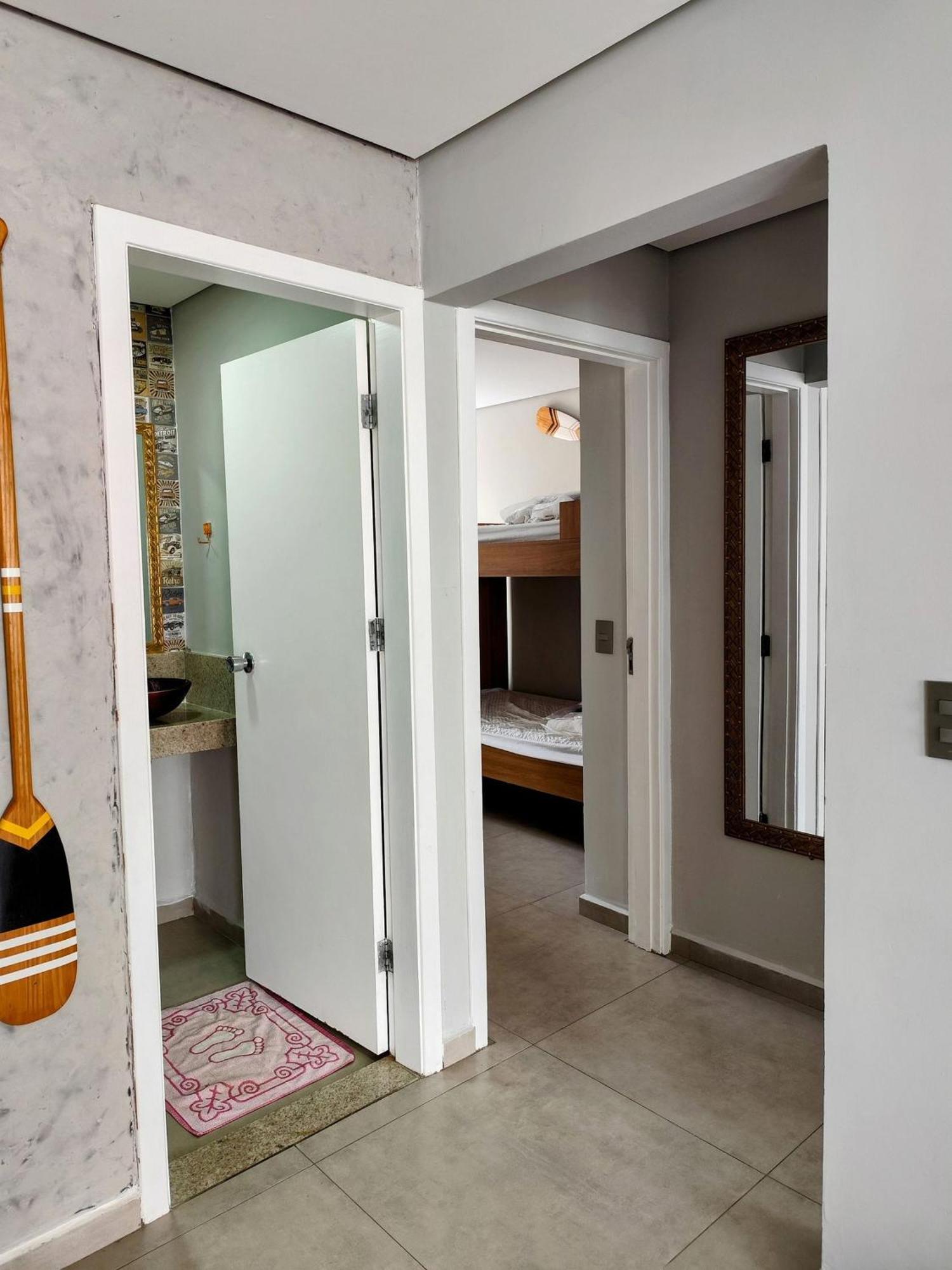 F1 Pe Na Areia: Beachfront With Sea Views In