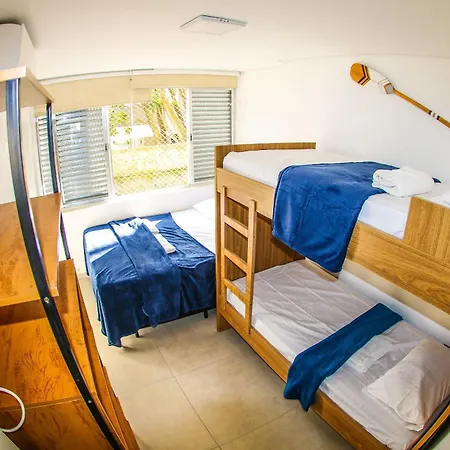 F1 Pe Na Areia: Beachfront Suites with Sea Views in Guaruja Exterior photo