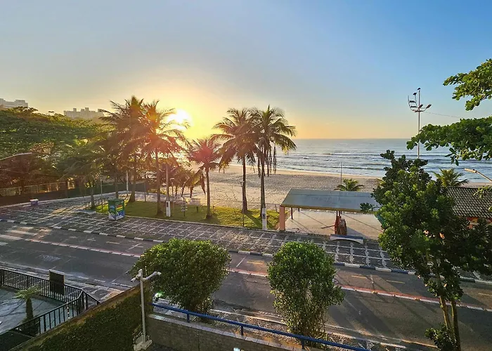 F1-Pe Na Areia Da Praia Do Tombo, 2 Suites, Ar Cond, 2 Banheiros, 2 Vagas+Roupas De Cama